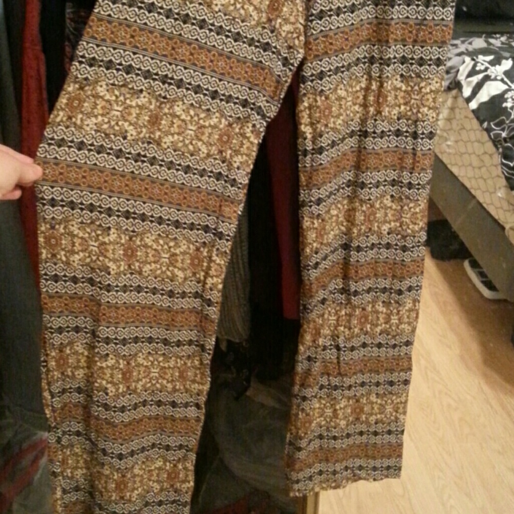 Romper - Picture 2 of 3